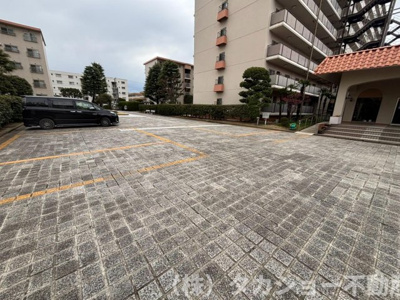 【駐車場】 | 検見川ガーデンハイツ　2号棟