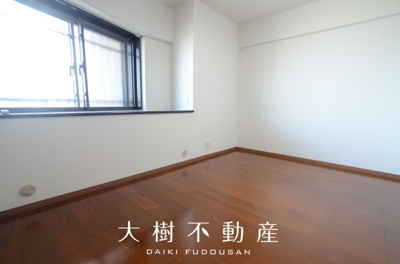 【洋室】 | コスモさがみ野　１０階３LDKリフォーム済み | 洋室2（6.3帖）
