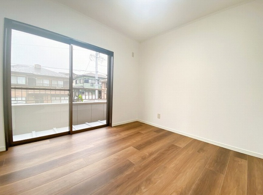 リフォーム　中古戸建　岐阜市日置江　平成8年築の洋室|2階北洋室