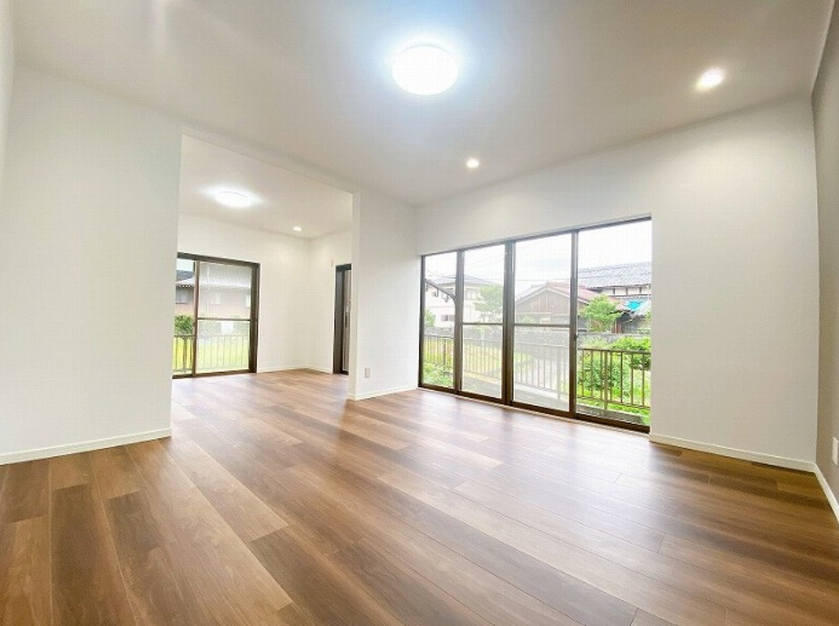 リフォーム　中古戸建　岐阜市日置江　平成8年築の居間・リビング