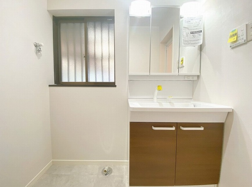 リフォーム　中古戸建　岐阜市日置江　平成8年築の独立洗面台