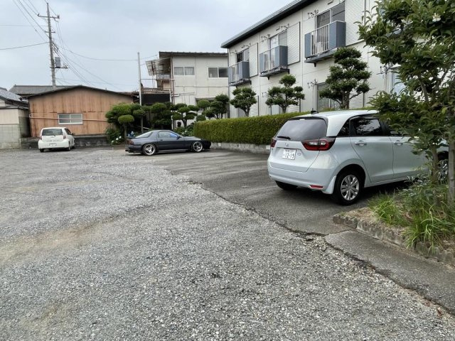 パナハイツスギトの駐車場