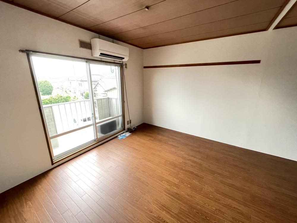 パナハイツスギトの洋室