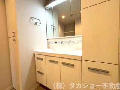 【独立洗面台】 | ゼファー千葉みなとエスパーレ | 独立洗面台です