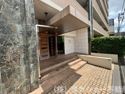 【エントランス】 | ゼファー千葉みなとエスパーレ | 建物の内部です