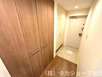 【玄関】 | ゼファー千葉みなとエスパーレ | 毎日通る玄関はこちらです