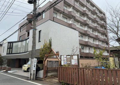 【外観】 | メゾン・ド・ノア天神町 | ＲＣ造、Reinforced Concreteは直訳すると補強されたコンクリートです。主に柱や梁・床・壁が鉄筋とコンクリートで構成おり、鉄筋を組んだ型枠にコンクリートを流し込んで固めたものを指します。