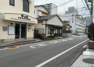 【展望】 | メゾン・ド・ノア天神町 | 眺望を気にして物件を探す場合、前面に建物が建っていないか現地で確認しましょう！前面に建物があると景色はもちろん、日当たりや風通しにも影響が出てきます。住んだ時のことを想像しながら現地見学をしましょう。