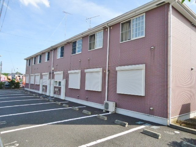 グランディールの駐車場