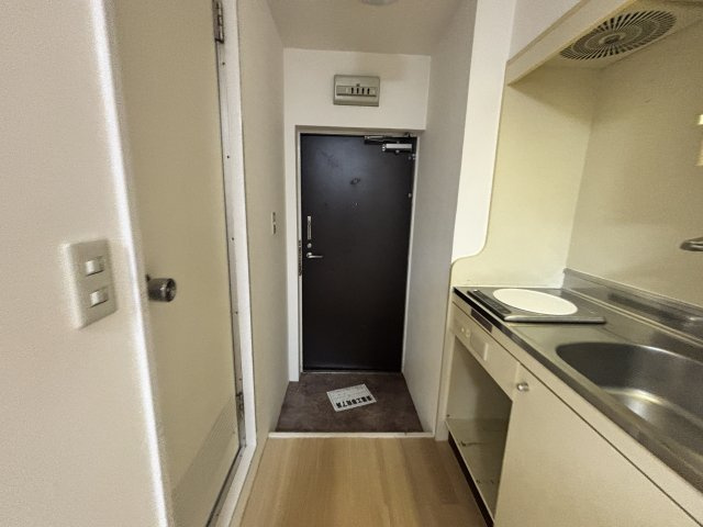 ダイドーメゾン岡本の玄関
