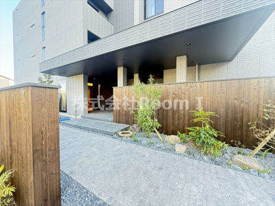 【その他共用部分】 | 【ペット共生・ZEHマンション】Maison de Mine Nagai Parc Est.・旭化成ヘーベルメゾンHEBEL HAUS | ゆとりのあるエントランスです