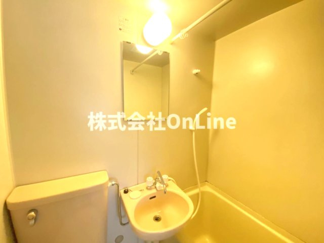 八尾市東山本町５丁目の賃貸マンションの洗面所