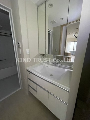 ロジュマンタワー梅田の洗面所