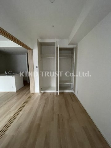 ロジュマンタワー梅田の洋室