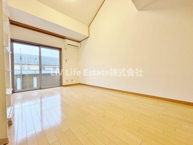 フローレンス一橋　２号館の居間・リビング