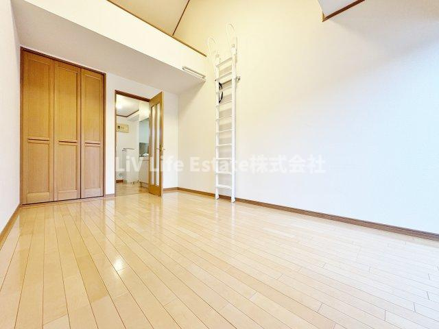 フローレンス一橋　２号館の寝室