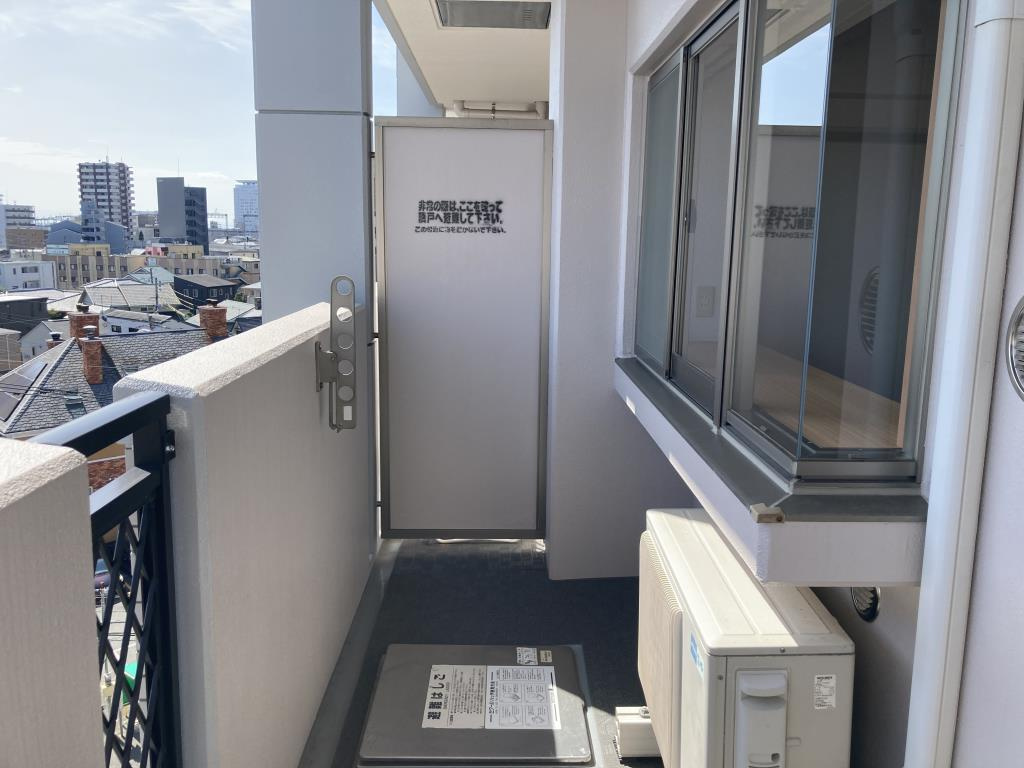 エクセレント東町のバルコニー|陽当たり良好なバルコニーです♪