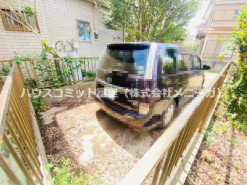 八街市砂　中古戸建の駐車場