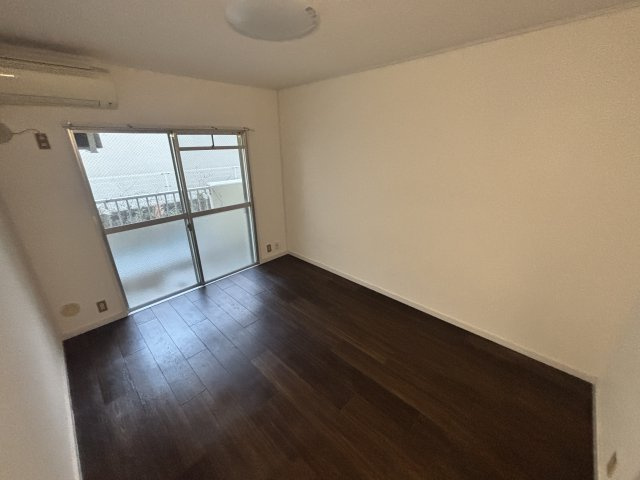 コーポアガペの居間・リビング