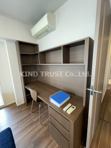 パークアクシス梅田の居間・リビング