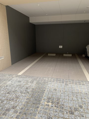 パークアクシス梅田の駐車場