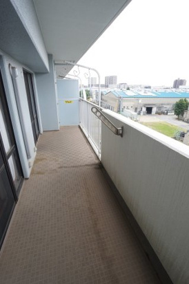ガーデン・プレジール朝霞台のバルコニー