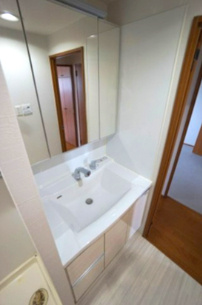 ガーデン・プレジール朝霞台の洗面所