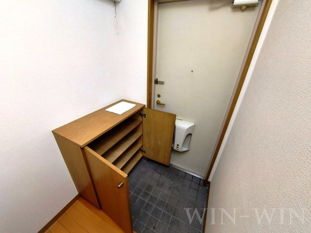メゾンソレイユの玄関