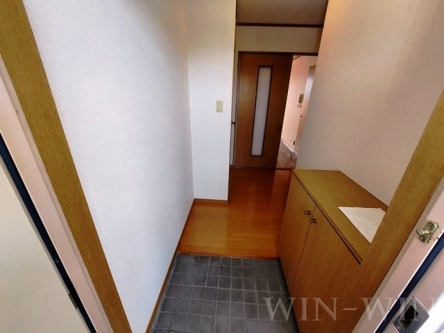 メゾンソレイユの玄関