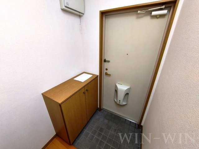 メゾンソレイユの玄関
