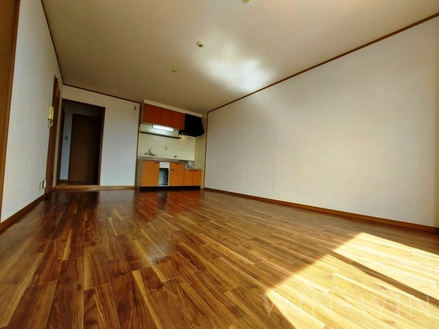 メゾンソレイユの居間・リビング