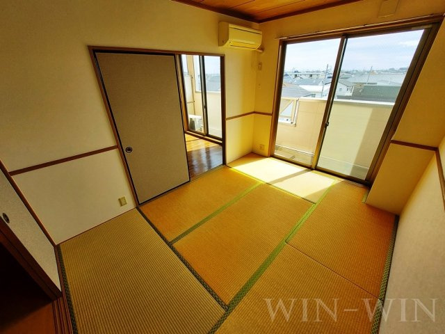 メゾンソレイユの和室