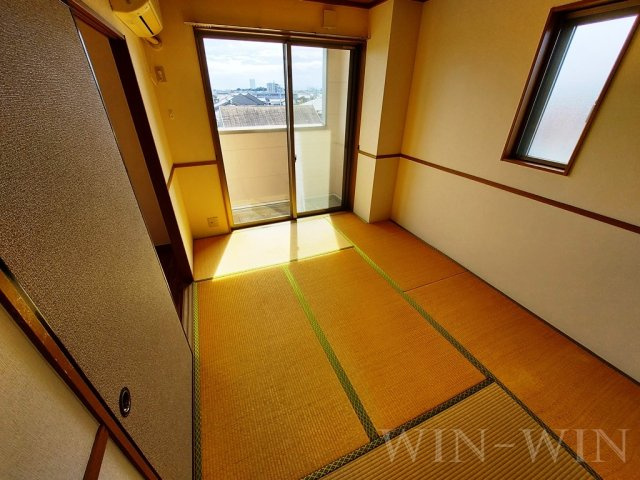 メゾンソレイユの和室