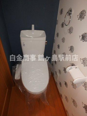 坂戸市にっさい花みず木中古戸建のトイレ