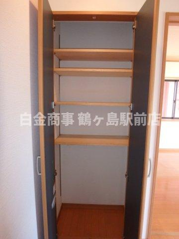 坂戸市にっさい花みず木中古戸建の収納