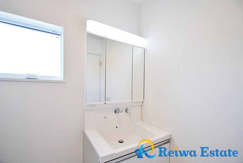 未入居戸建　茅ヶ崎市今宿の独立洗面台