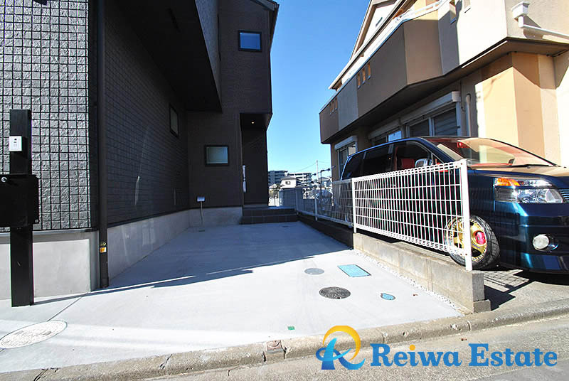 未入居戸建　茅ヶ崎市今宿の駐車場