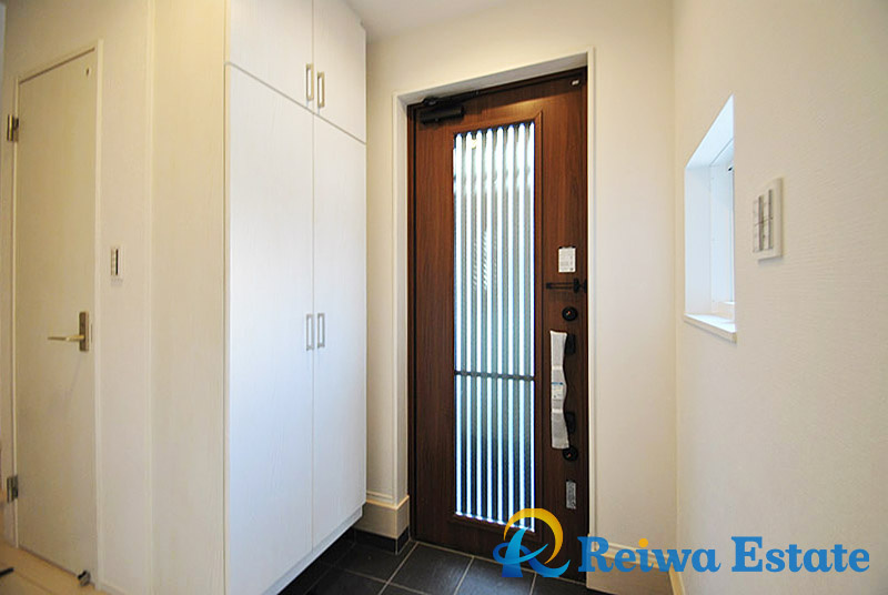 未入居戸建　茅ヶ崎市今宿の玄関