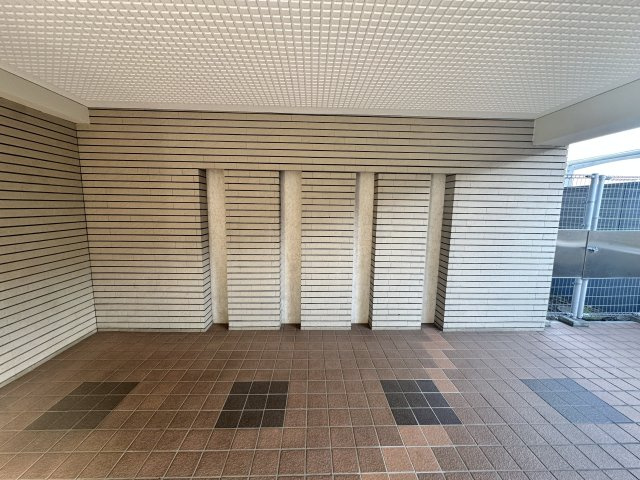 セザールガーデン大宮のエントランス|ゆとりのある空間です♪