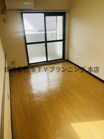 仲介手数料0円！ジョイフル本郷の居間・リビング