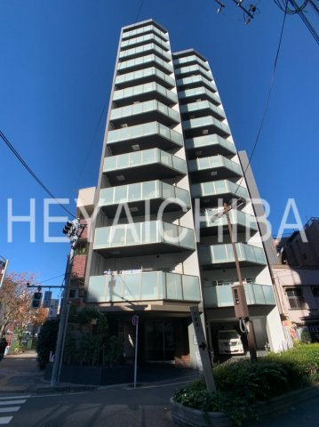 リストレジデンス浅草国際通りの外観