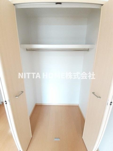 グランシャリオ　ジュモーの収納|大きなクローゼットもありますよ◆