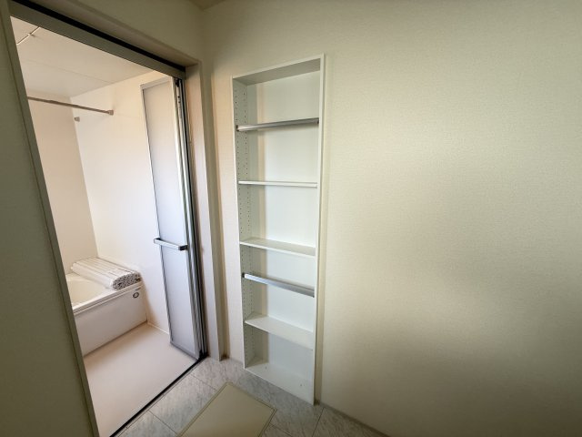 第１高崎市冷水町　新築戸建住宅　１号棟の収納|２階洋室①収納です