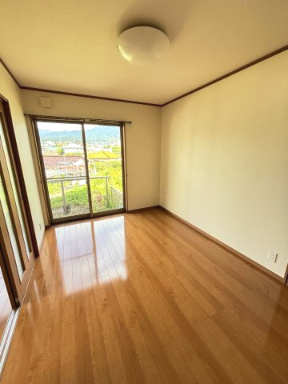 レインボーハイム