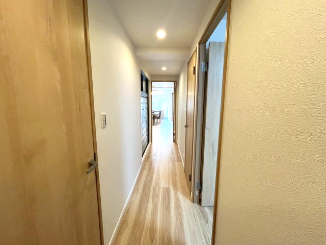 ライオンズマンション西所沢の内装|明るい色調の室内です