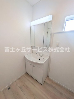 【独立洗面台】 | 磐田市高木 2期 新築一戸建て | 独立洗面台です