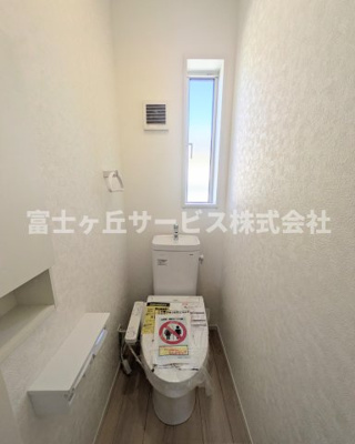 【トイレ】 | 磐田市高木 2期 新築一戸建て | １F2F同タイプのトイレがあります