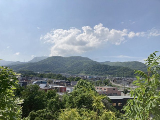 【展望】 | 西区福井2丁目　戸建 | 2階和室からは街並みだけではなく山も望めます♪