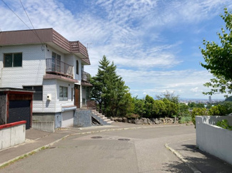 【前面道路含む現地写真】 | 西区福井2丁目　戸建 | 前面道路からも眺望良好です♪