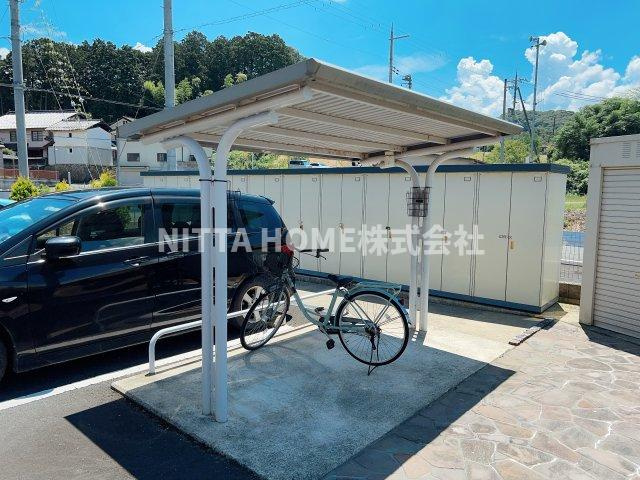 ウィズ・ユーＣのその他共用部分|屋根付きの駐輪場は無料です！